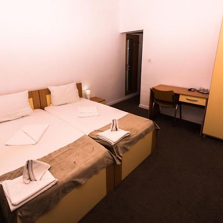 Manea Orsova Hotel Luaran gambar