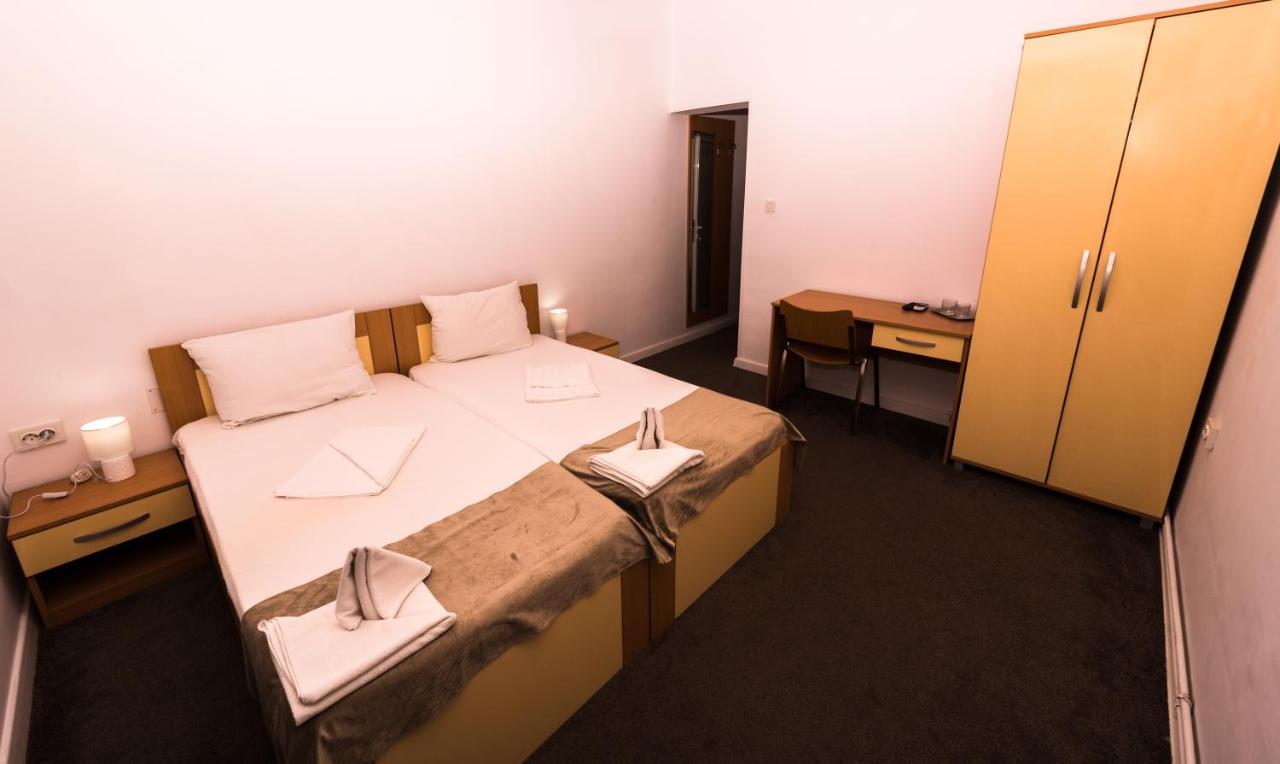 Manea Orsova Hotel Luaran gambar