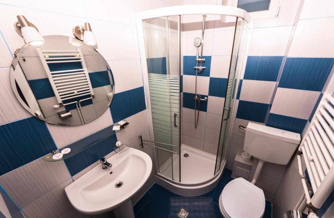 Manea Orsova Hotel Luaran gambar