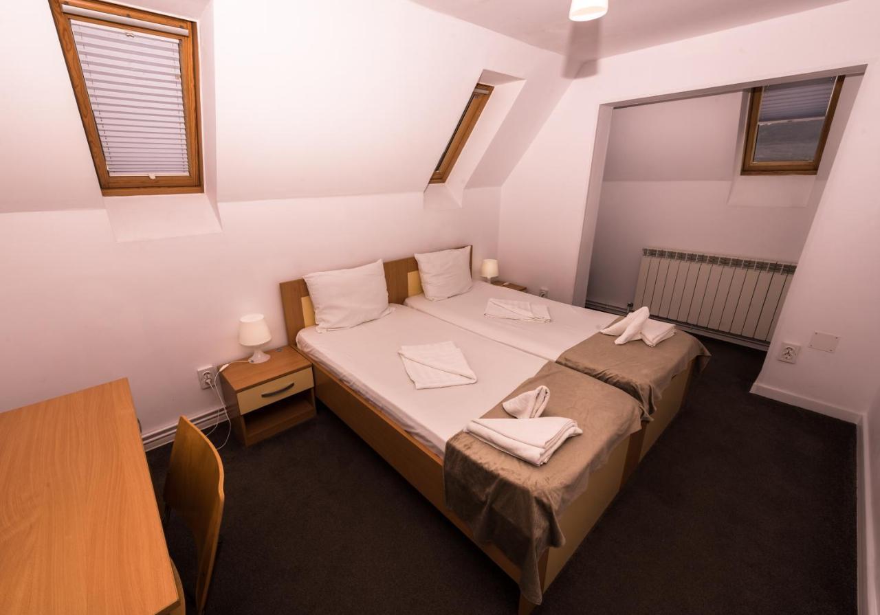 Manea Orsova Hotel Luaran gambar