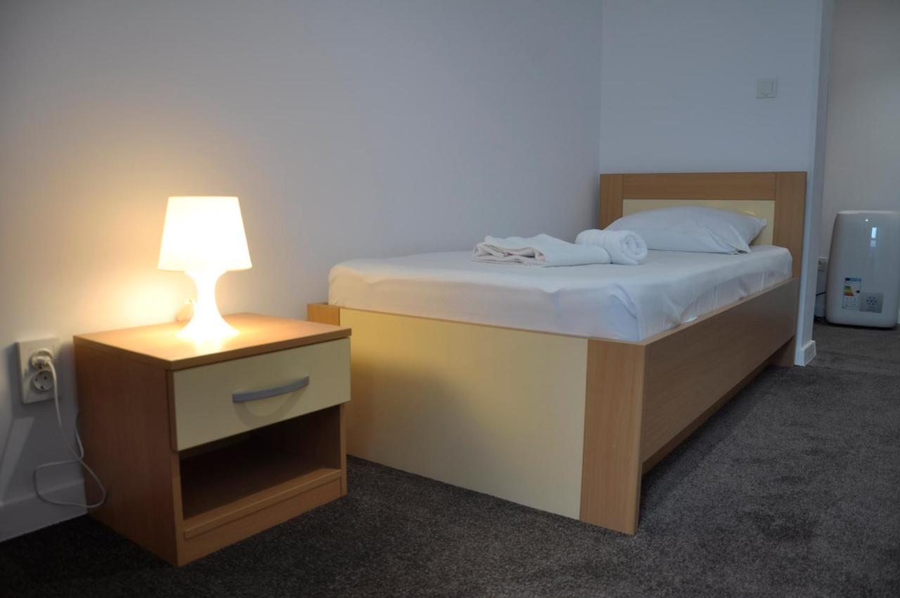Manea Orsova Hotel Luaran gambar