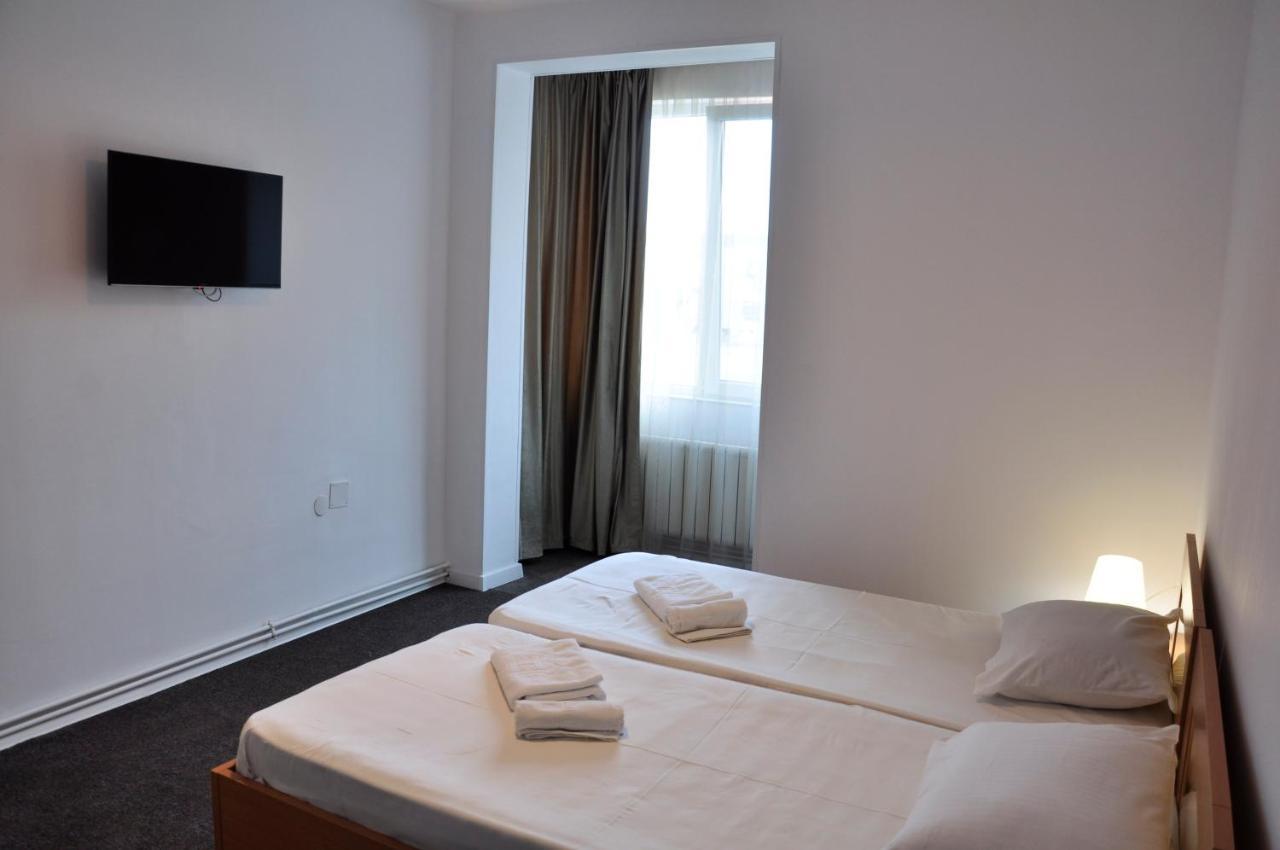 Manea Orsova Hotel Luaran gambar