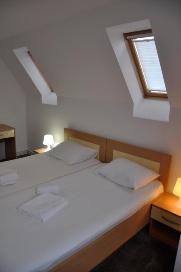 Manea Orsova Hotel Luaran gambar