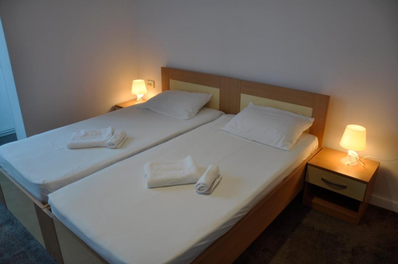 Manea Orsova Hotel Luaran gambar