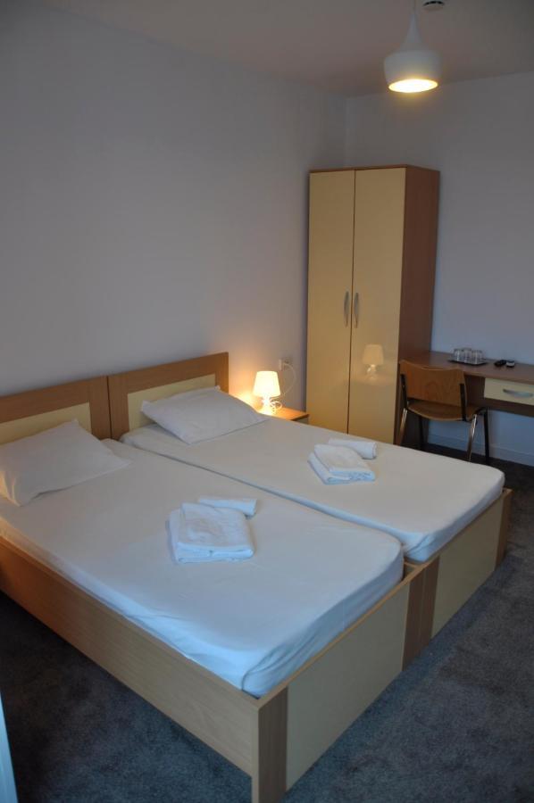 Manea Orsova Hotel Luaran gambar