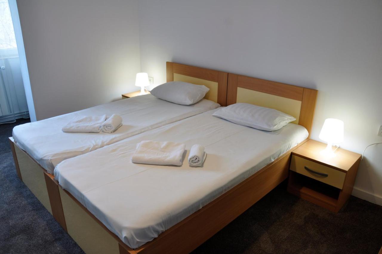 Manea Orsova Hotel Luaran gambar