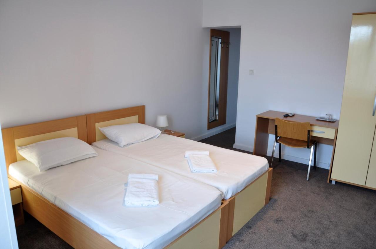 Manea Orsova Hotel Luaran gambar